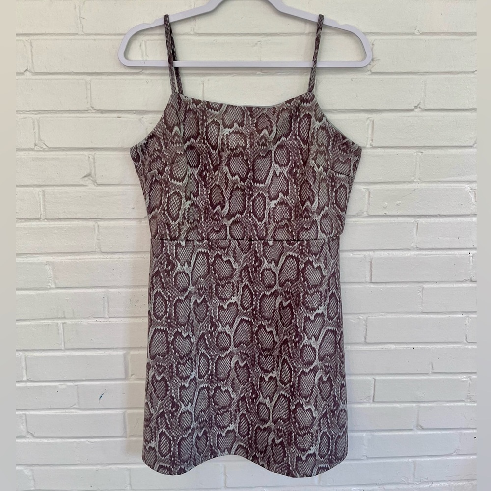 She + Sky Francesca’s Faux Suede Snakeskin‎ Print Mini Dress 🐍 SZ L